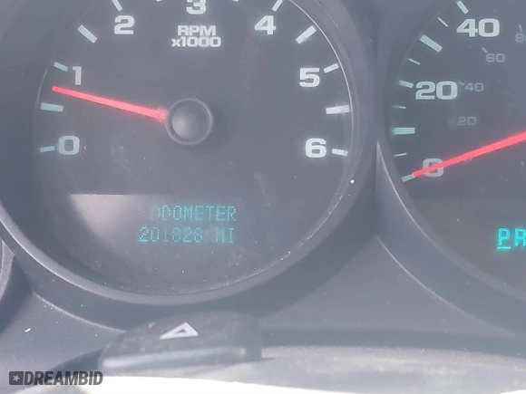 2009 Chevrolet Silverado 1500 LS with VIN 3GCEC13C39G120599, listed as a IAAI auction lot 41647089 with 201,828 mi miles. Bid and sale history available at carsss.com. Image 15.
