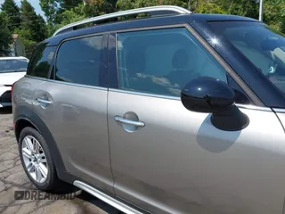 2019 MINI Countryman Cooper with VIN WMZYS7C5XK3F46936, listed as a IAAI auction lot 42419916 with 43,383 mi miles and . Bid and sale history available at DreamBid. Image 13.