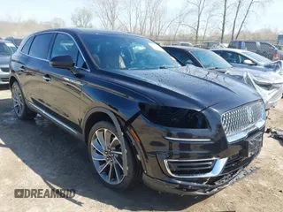 2020 Lincoln Nautilus Reserve z VIN 2LMPJ8K90LBL10657, wystawiony jako IAAI lot #42091471 z przebiegiem 74 927 mil mil oraz . Historia ofert i sprzedaży dostępna na DreamBid. Obrazek 1.