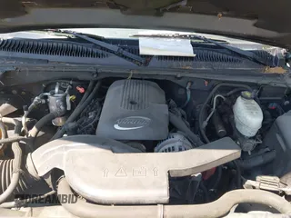 2005 Chevrolet Avalanche Z71 with VIN 3GNEK12Z05G181712, listed as a IAAI auction lot 42600356 with 189,651 mi miles and . Bid and sale history available at DreamBid. Image 10.