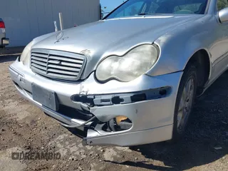 2001 Mercedes-Benz C 230/260/280/320 with VIN WDBRF61J51F082773, listed as a IAAI auction lot 41691845 with 36,771 mi miles and . Bid and sale history available at DreamBid. Image 6.