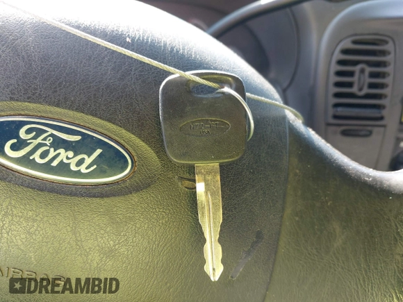 2003 Ford F-150 с VIN 2FTPX17Z63CA02885, выставлен на аукционе IAAI как лот 41782773 с пробегом 184 306 миль миль и . История ставок и продаж доступна на DreamBid. Изображение 11.