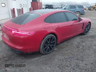 2019 Porsche Panamera с VIN WP0AA2A74KL100788, выставлен на аукционе IAAI как лот 41066484 с пробегом 21 946 миль миль и . История ставок и продаж доступна на DreamBid. Изображение 4.