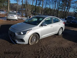 2021 Hyundai Accent SE z VIN 3KPC24A6XME134920, wystawiony jako IAAI lot #41394321 z przebiegiem 73 028 mil mil oraz . Historia ofert i sprzedaży dostępna na DreamBid. Obrazek 2.