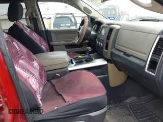 2012 Ram 1500 Big Horn z VIN 1C6RD7GT7CS196684, wystawiony jako IAAI lot #42118261 z przebiegiem 200 610 mil mil oraz . Historia ofert i sprzedaży dostępna na DreamBid. Obrazek 5.