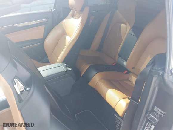 2014 Mercedes-Benz E-Class E 350 with VIN WDDKK5KF2EF230389, listed as a IAAI auction lot 41724613 with 52,245 mi miles. Bid and sale history available at carsss.com. Image 8.