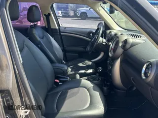 2012 MINI Countryman with VIN WMWZB3C52CWM05723, listed as a Copart auction lot 63713495 with 114,433 mi miles and Clean title. Bid and sale history available at DreamBid. Image 5.