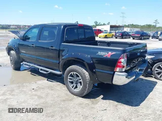 2015 Toyota Tacoma z VIN 3TMLU4EN3FM186765, wystawiony jako IAAI lot #42235553 z przebiegiem 183 878 mil mil oraz . Historia ofert i sprzedaży dostępna na DreamBid. Obrazek 3.