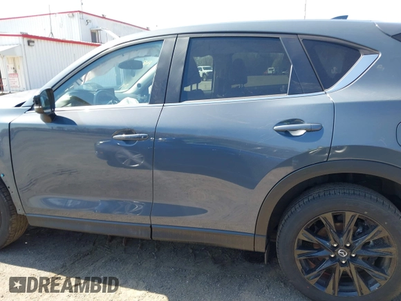 2024 Mazda CX-5 2.5 S Carbon Edition with VIN JM3KFBCL2R0456935, listed as a IAAI auction lot 41925947 with 28,586 mi miles. Bid and sale history available at carsss.com. Image 14.