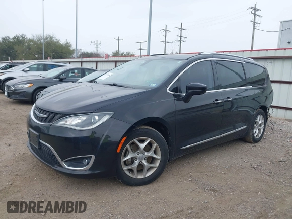 2018 Chrysler Pacifica Touring L Plus z VIN 2C4RC1EG7JR158093, wystawiony jako IAAI lot #41790088 z przebiegiem 116 772 mil mil oraz . Historia ofert i sprzedaży dostępna na DreamBid. Obrazek 18.