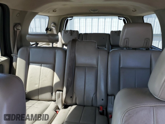 2011 Ford Expedition XLT с VIN 1FMJU1J50BEF55329, выставлен на аукционе Copart как лот 57365405 с пробегом 238 525 миль миль и Чистый • Clean title. История ставок и продаж доступна на DreamBid. Изображение 10.