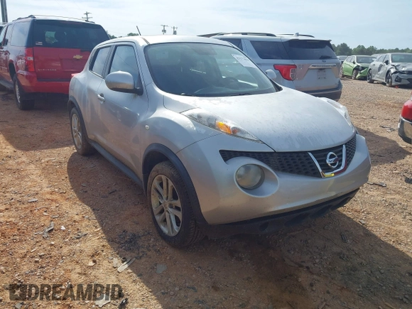 2013 Nissan Juke SL z VIN JN8AF5MV1DT208256, wystawiony jako IAAI lot #42272844 z przebiegiem 98 690 mil mil oraz . Historia ofert i sprzedaży dostępna na DreamBid. Obrazek 1.