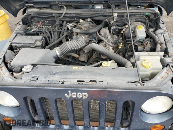 2008 Jeep Wrangler Unlimited X with VIN 1J4GA39108L559478, listed as a Copart auction lot 58937685 with 267,140 mi miles and Clean title. Bid and sale history available at DreamBid. Image 11.