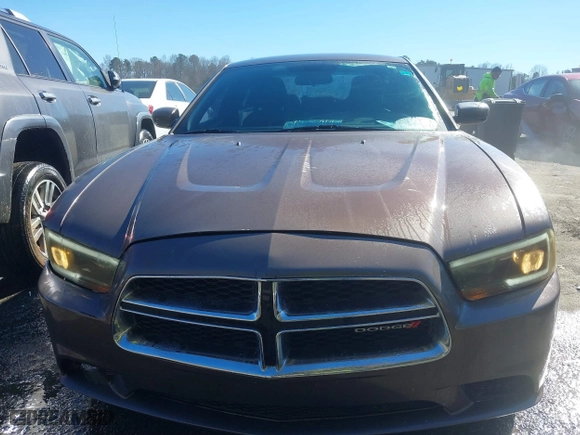 2013 Dodge Charger SE with VIN 2C3CDXBG2DH609438, listed as a IAAI auction lot 41649615 with 236,024 mi miles. Bid and sale history available at carsss.com. Image 13.