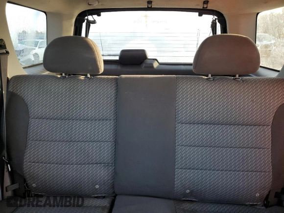 2004 Ford Escape XLT with VIN 1FMYU03154DA18466, listed as a Copart auction lot 70574604 with 168,553 mi miles and Salvage Title. Bid and sale history available at carsss.com. Image 10.