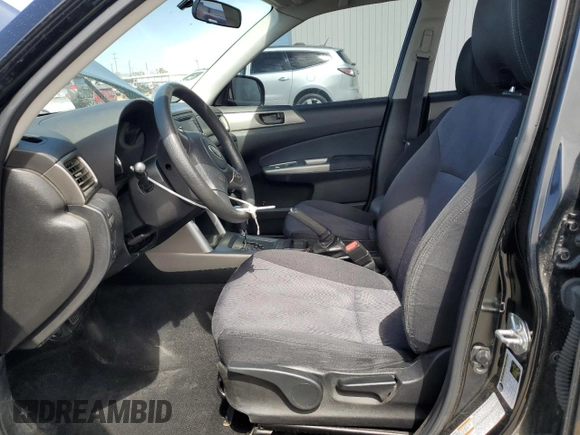 2010 Subaru Forester X с VIN JF2SH6BC3AH774159, выставлен на аукционе Copart как лот 54251825 с пробегом 165 384 миль миль и Списание • Salvage title. История ставок и продаж доступна на DreamBid. Изображение 7.