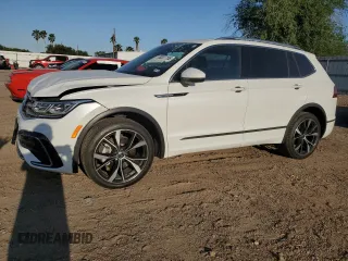 2024 Volkswagen Tiguan SEL R-Line с VIN 3VV4B7AX3RM141897, выставлен на аукционе Copart как лот 52227155 с пробегом 12 988 миль миль и Списание • Salvage title. История ставок и продаж доступна на DreamBid. Изображение 1.