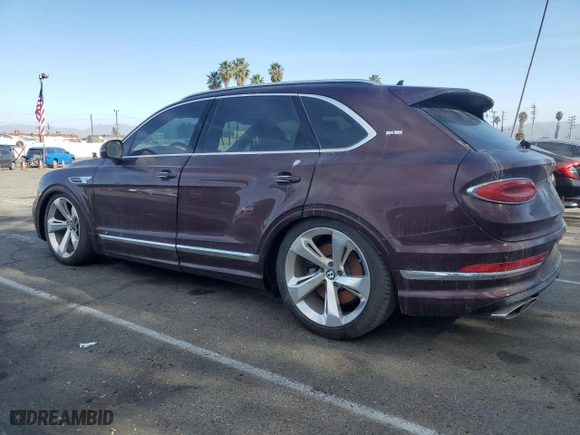 2021 Bentley Bentayga V8 with VIN SJAAM2ZV1MC037602, listed as a Copart auction lot 84973104 with 0 miles and Salvage Title. Bid and sale history available at carsss.com. Image 2.