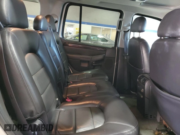 2004 Ford Explorer Limited z VIN 1FMZU75W64ZA62677, wystawiony jako Copart lot #89405465 z przebiegiem 187 875 mil mil oraz Szkoda całkowita • Salvage title. Historia ofert i sprzedaży dostępna na DreamBid. Obrazek 11.