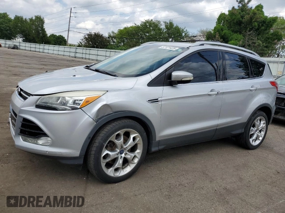 2013 Ford Escape Titanium с VIN 1FMCU9J92DUD31093, выставлен на аукционе Copart как лот 57121425 с пробегом 107 979 миль миль и Списание • Salvage title. История ставок и продаж доступна на DreamBid. Изображение 1.