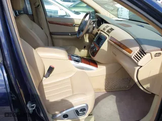 2009 Mercedes-Benz R-Class 3.5L with VIN 4JGCB65E49A098144, listed as a IAAI auction lot 42027237 with 232,786 mi miles. Bid and sale history available at carsss.com. Image 5.
