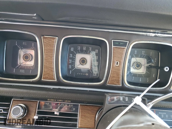 1969 Lincoln Continental with VIN 9Y89A845241, listed as a Copart auction lot 73651974 with 30,949 mi miles and Non Repairable. Bid and sale history available at DreamBid. Image 9.