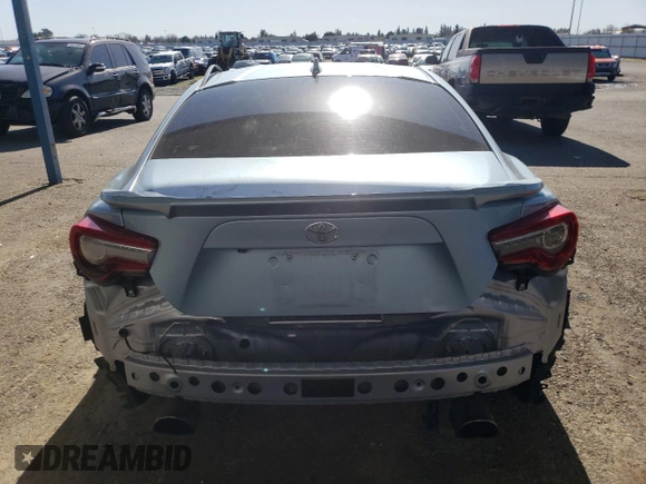 2020 Toyota 86 с VIN JF1ZNAA12L8751795, выставлен на аукционе Copart как лот 44229985 с пробегом 54 427 миль миль и Списание • Salvage title. История ставок и продаж доступна на DreamBid. Изображение 6.