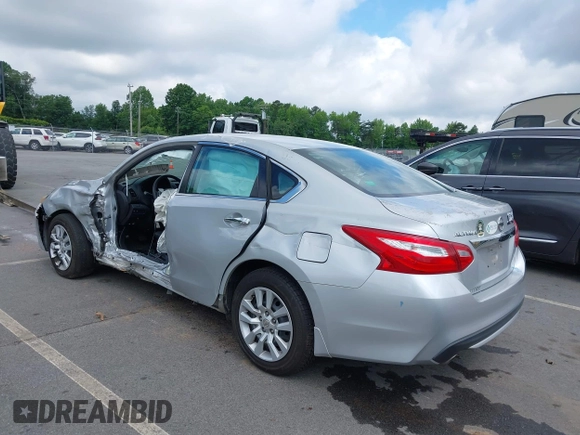2017 Nissan Altima SV z VIN 1N4AL3AP1HC476475, wystawiony jako IAAI lot #39312828 z przebiegiem 59 498 mil mil oraz . Historia ofert i sprzedaży dostępna na DreamBid. Obrazek 3.