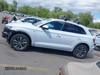 2022 Audi Q5 S line Premium Plus with VIN WA1EAAFY0N2021054, listed as a IAAI auction lot 42296927 with 27,310 mi miles and . Bid and sale history available at DreamBid. Image 15.
