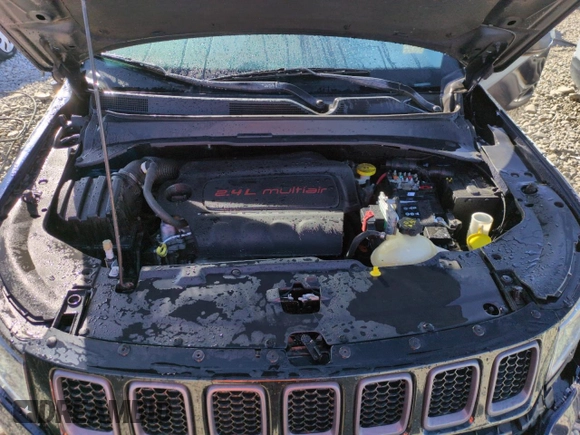 2018 Jeep Compass Trailhawk with VIN 3C4NJDDB4JT210479, listed as a Copart auction lot 50244035 with 11,111 mi miles and Salvage Title. Bid and sale history available at carsss.com. Image 11.