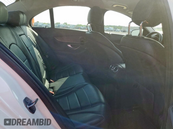 2016 Mercedes-Benz C 300 с VIN 55SWF4JB5GU172163, выставлен на аукционе Copart как лот 60413345 с пробегом 241 735 миль миль и Чистый • Clean title. История ставок и продаж доступна на DreamBid. Изображение 10.