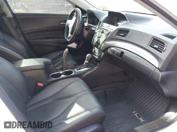 2019 Acura ILX with VIN 19UDE2F30KA000918, listed as a IAAI auction lot 41852271 with 74,037 mi miles. Bid and sale history available at carsss.com. Image 5.