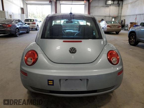 2009 Volkswagen New Beetle Coupe S with VIN 3VWPW31CX9M516865, listed as a Copart auction lot 76178854 with 133,836 mi miles and Clean Title. Bid and sale history available at carsss.com. Image 6.