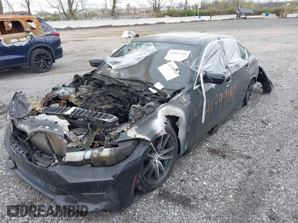 2020 BMW 3 Series 330i with VIN 3MW5R1J09L8B07586, listed as a IAAI auction lot 42067140 with 71,845 mi miles and . Bid and sale history available at DreamBid. Image 2.