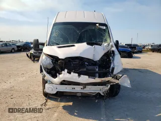 2020 Ford Transit Cargo with VIN 1FTBR1XG8LKA24935, listed as a Copart auction lot 39563524 with Not Provided miles and Non Repairable. Bid and sale history available at DreamBid. Image 5.