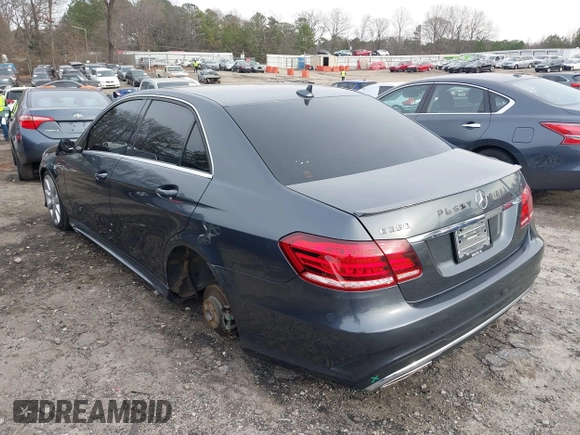 2015 Mercedes-Benz E 350 Sport with VIN WDDHF5KB0FB111549, listed as a IAAI auction lot 38721834 with 138,886 mi miles and . Bid and sale history available at DreamBid. Image 3.
