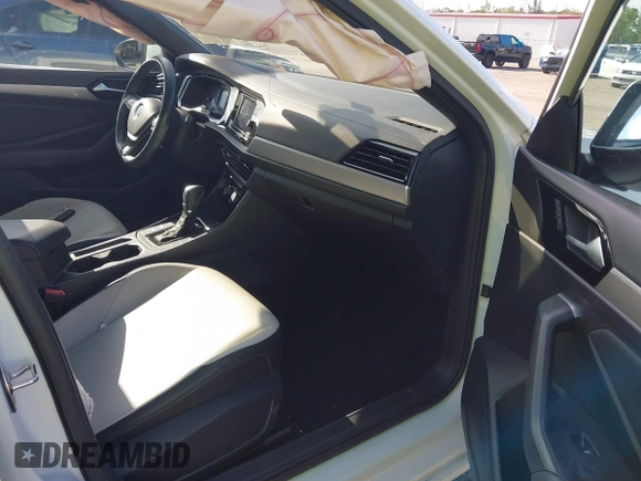 2019 Volkswagen Jetta S with VIN 3VWC57BU0KM155216, listed as a IAAI auction lot 42695805 with 32,023 mi miles and . Bid and sale history available at DreamBid. Image 5.