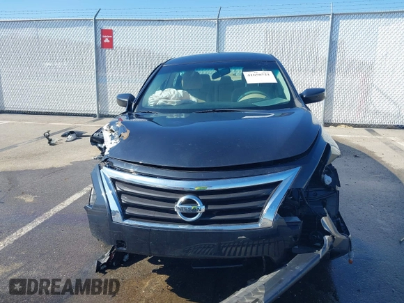 2015 Nissan Altima 2.5 S with VIN 1N4AL3AP0FC465917, listed as a IAAI auction lot 41650721 with 105,357 mi miles. Bid and sale history available at carsss.com. Image 13.