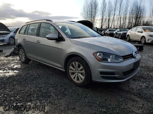 2017 Volkswagen Golf SportWagen S with VIN 3VWU17AUXHM540860, listed as a Copart auction lot 88146865 with 31,931 mi miles and Salvage Title. Bid and sale history available at carsss.com. Image 4.