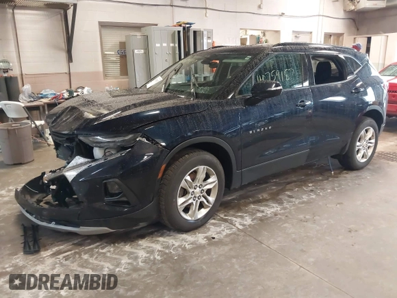 2020 Chevrolet Blazer LT z VIN 3GNKBHRS6LS705072, wystawiony jako IAAI lot #40759187 z przebiegiem 135 999 mil mil oraz . Historia ofert i sprzedaży dostępna na DreamBid. Obrazek 2.