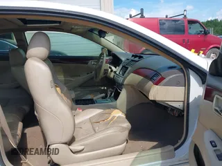 2004 Toyota Solara SE with VIN 4T1CA30P64U018229, listed as a IAAI auction lot 42650868 with 286,229 mi miles and . Bid and sale history available at DreamBid. Image 5.