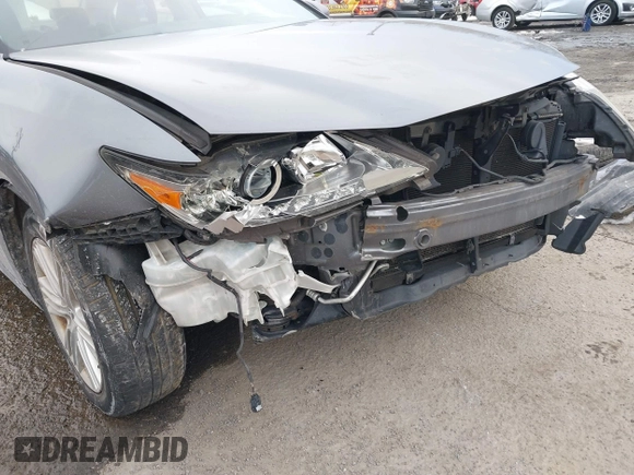 2014 Lexus ES 330 with VIN JTHBK1GG0E2113100, listed as a IAAI auction lot 41309816 with 233,535 mi miles and . Bid and sale history available at DreamBid. Image 6.