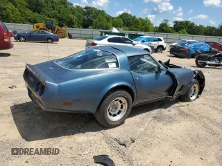1980 Chevrolet Corvette z VIN 1Z878AS407077, wystawiony jako Copart lot #55312454 z przebiegiem Nie podano mil oraz Szkoda całkowita • Salvage title. Historia ofert i sprzedaży dostępna na DreamBid. Obrazek 3.