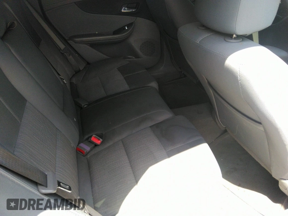 2014 Chevrolet Impala LS z VIN 1G11Y5SL8EU135169, wystawiony jako IAAI lot #42266027 z przebiegiem 174 040 mil mil oraz . Historia ofert i sprzedaży dostępna na DreamBid. Obrazek 8.