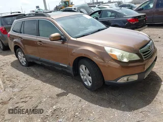 2011 Subaru Outback 2.5i Limited Pwr Moon with VIN 4S4BRCKC3B3367897, listed as a IAAI auction lot 42193831 with 152,084 mi miles. Bid and sale history available at carsss.com. Image 1.