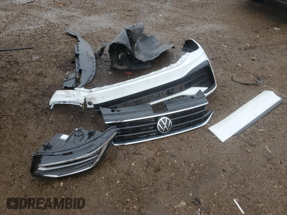 2022 Volkswagen Tiguan SE R-Line Black z VIN 3VVCB7AX1NM058135, wystawiony jako Copart lot #55125305 z przebiegiem 64 643 mil mil oraz Szkoda całkowita • Salvage title. Historia ofert i sprzedaży dostępna na DreamBid. Obrazek 13.