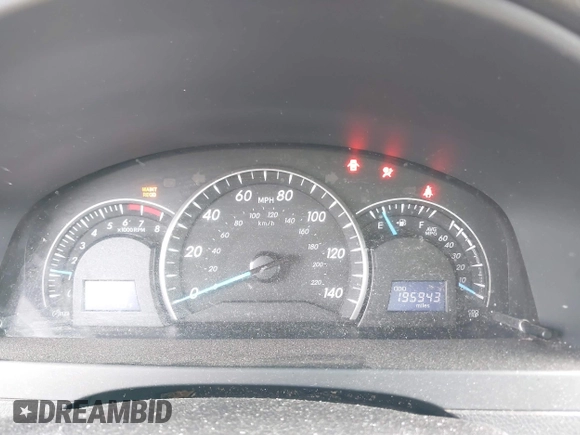 2015 Toyota Camry XLE with VIN 4T4BF1FK2FR461922, listed as a IAAI auction lot 41995064 with 195,943 mi miles. Bid and sale history available at carsss.com. Image 7.