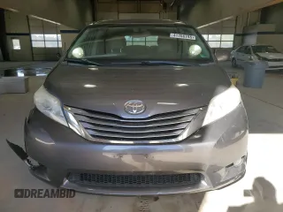 2015 Toyota Sienna XLE z VIN 5TDYK3DC5FS577227, wystawiony jako Copart lot #41766745 z przebiegiem 261 917 mil mil oraz Szkoda całkowita • Salvage title. Historia ofert i sprzedaży dostępna na DreamBid. Obrazek 5.