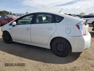 2014 Toyota Prius Four with VIN JTDKN3DU7E1748450, listed as a Copart auction lot 48019345 with 190,006 mi miles and Salvage Title. Bid and sale history available at carsss.com. Image 2.