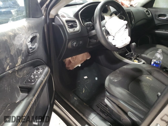 2020 Jeep Compass Sport с VIN 3C4NJCAB9LT144349, выставлен на аукционе Copart как лот 52350725 с пробегом 71 282 миль миль и Списание • Salvage title. История ставок и продаж доступна на DreamBid. Изображение 8.